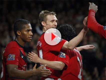 V�DEO: Manchester United bate Everton e chega � vice-lideran�a