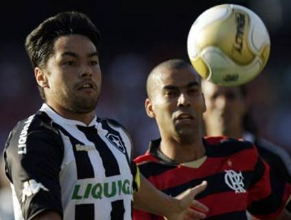 Em duelo emocionante, Botafogo e Flamengo empatam e n�o levam vantagem