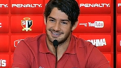 Pato espera por Muricy, elogia auxiliar e se diz feliz por chance de ficar