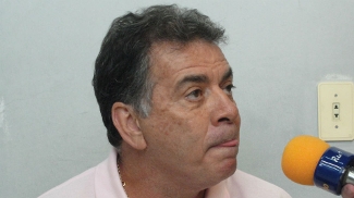 Pelaipe evita comentar possível saída do Fla e alfineta concorrentes