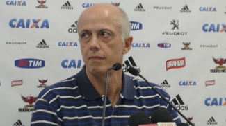 Entrevista - Wallim Vasconcellos: A CBF, com tanto dinheiro, deveria ajudar os clubes