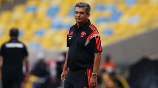 Flamengo faz varredura por reforços fora do país: Momento não é para experiências, diz Ney