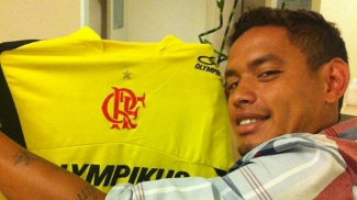 Dorival diz que Carlos Eduardo não tem prazo para estreia