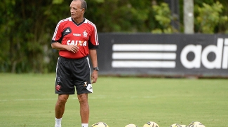 Jayme mantém titulares para jogo contra o Friburguense