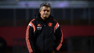Ney fala em decisão técnica sobre ausência de goleiro Felipe