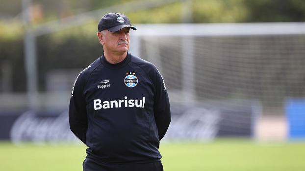 Titulares do Grêmio fazem treino de recuperação no Olímpico