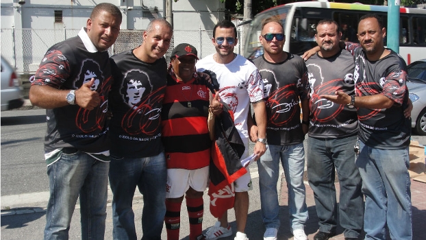 Trcedores iniciam campanha por homenagem aos 60 anos de Zico