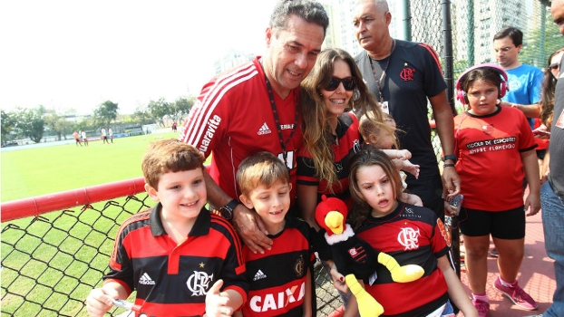 Por aproximação com a torcida, Luxemburgo tem realizado treinos na Gávea