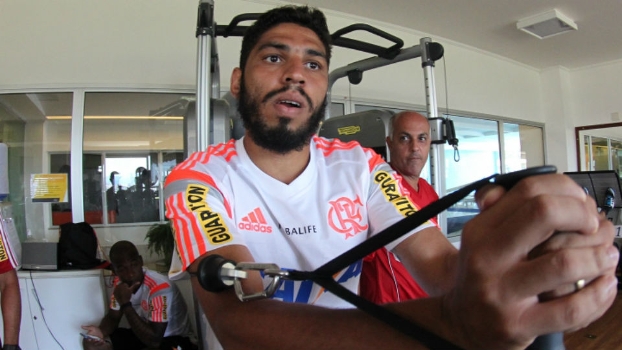 Wallace elogia contratações do Fla e vê time mais maduro em 2015