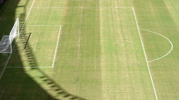 OFF- Depois de problemas, Arena da Amazônia arruma gramado para Botafogo e Flamengo