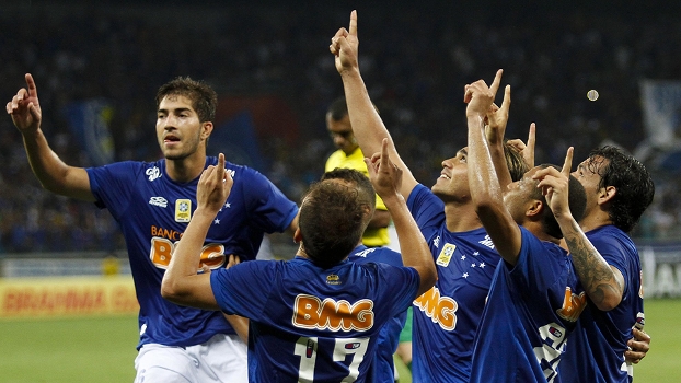 Raio X do líder: Cruzeiro abusa da jogada aérea e marca 63% dos gols em cruzamentos