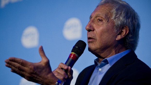 Só com fatias, bilionário tem o terceiro maior lucro da janelas de transferências no Brasil