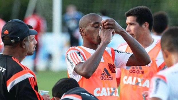 Não tem ninguém fazendo migué, diz zagueiro do Flamengo