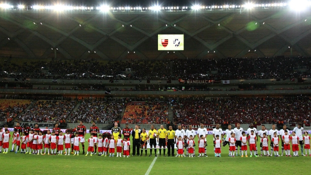 Torcedores de Vasco e Fla protagonizam pancadaria na Arena da Amazônia