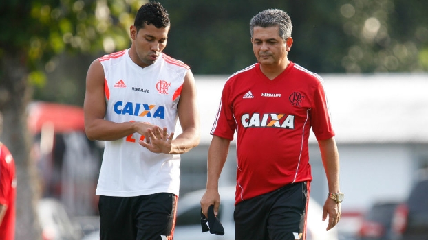 Ney Franco avisa que vai avaliar o elenco do Fla em cinco jogos