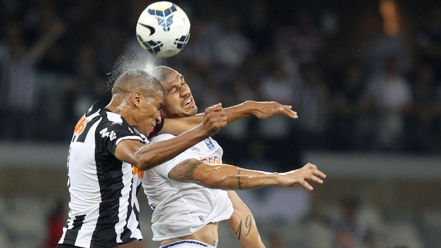 Nilton lamenta derrota e exalta defesa alvinegra: Fizeram um paredão