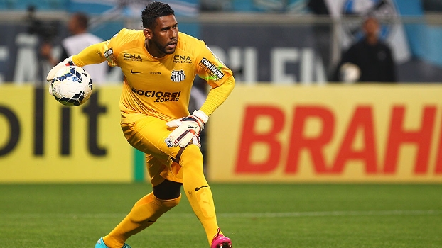 Vaiado pela torcida do Grêmio, Aranha demonstra mágoa: Parecem que concordam com o que aconteceu
